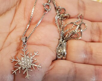 Snowflake Necklace