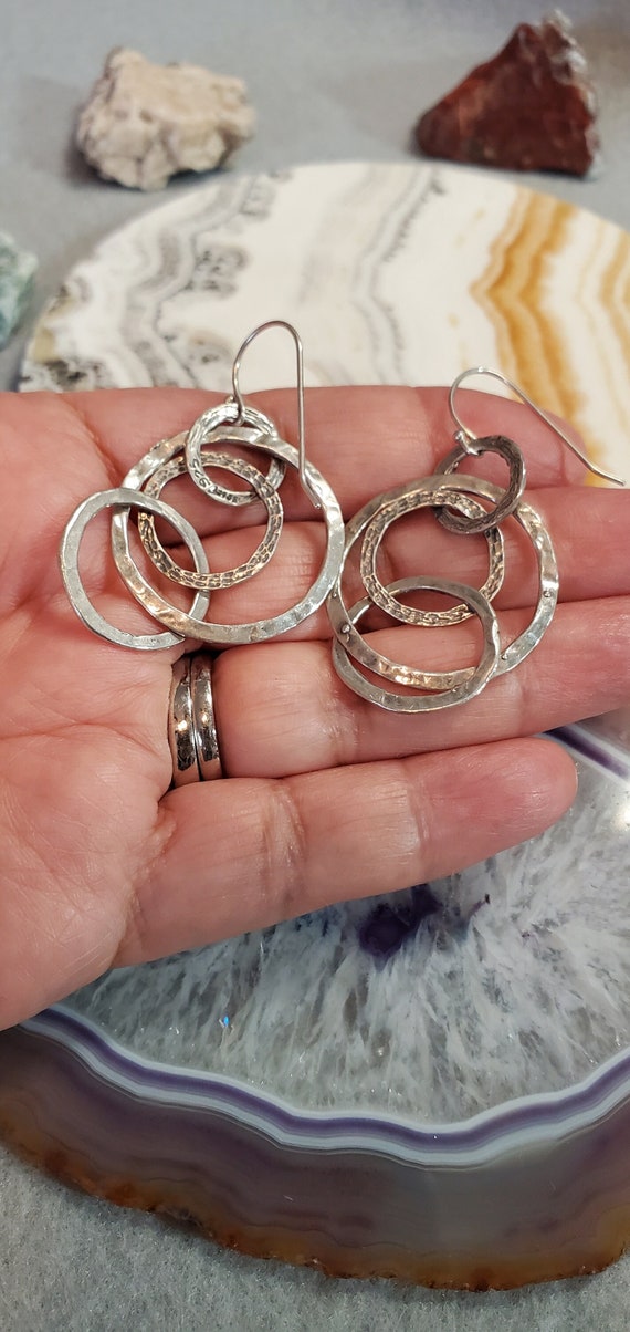 Interlocking Circles Earrings - image 1