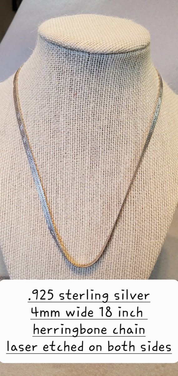 Laser Etched Herringbone Chain Necklace