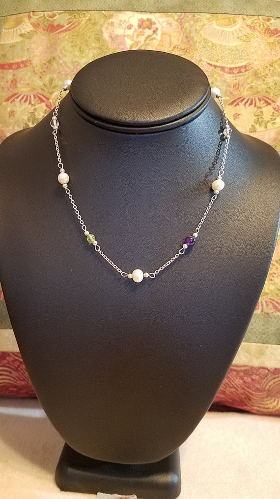 Pearl and gemstone Gem