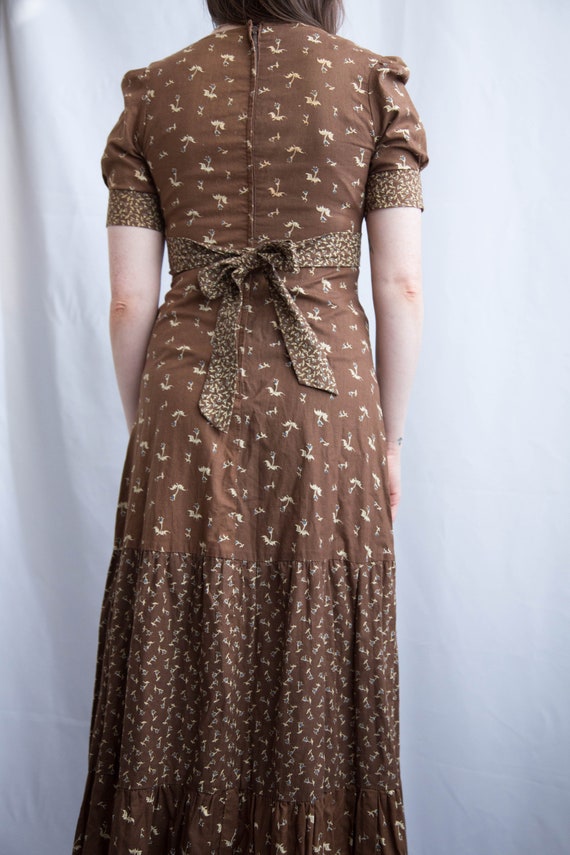 brown prairie dress Vintage 70s Square Neck Tiered Floral size-32 This dress is designed Color:Cerulean CHANEL navy blue viscose