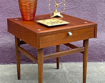 Mid century Merton Gershun for American of Martinsville  X end table