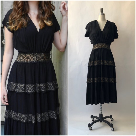 Vintage 1950s Layered Ruffle Dress / Small