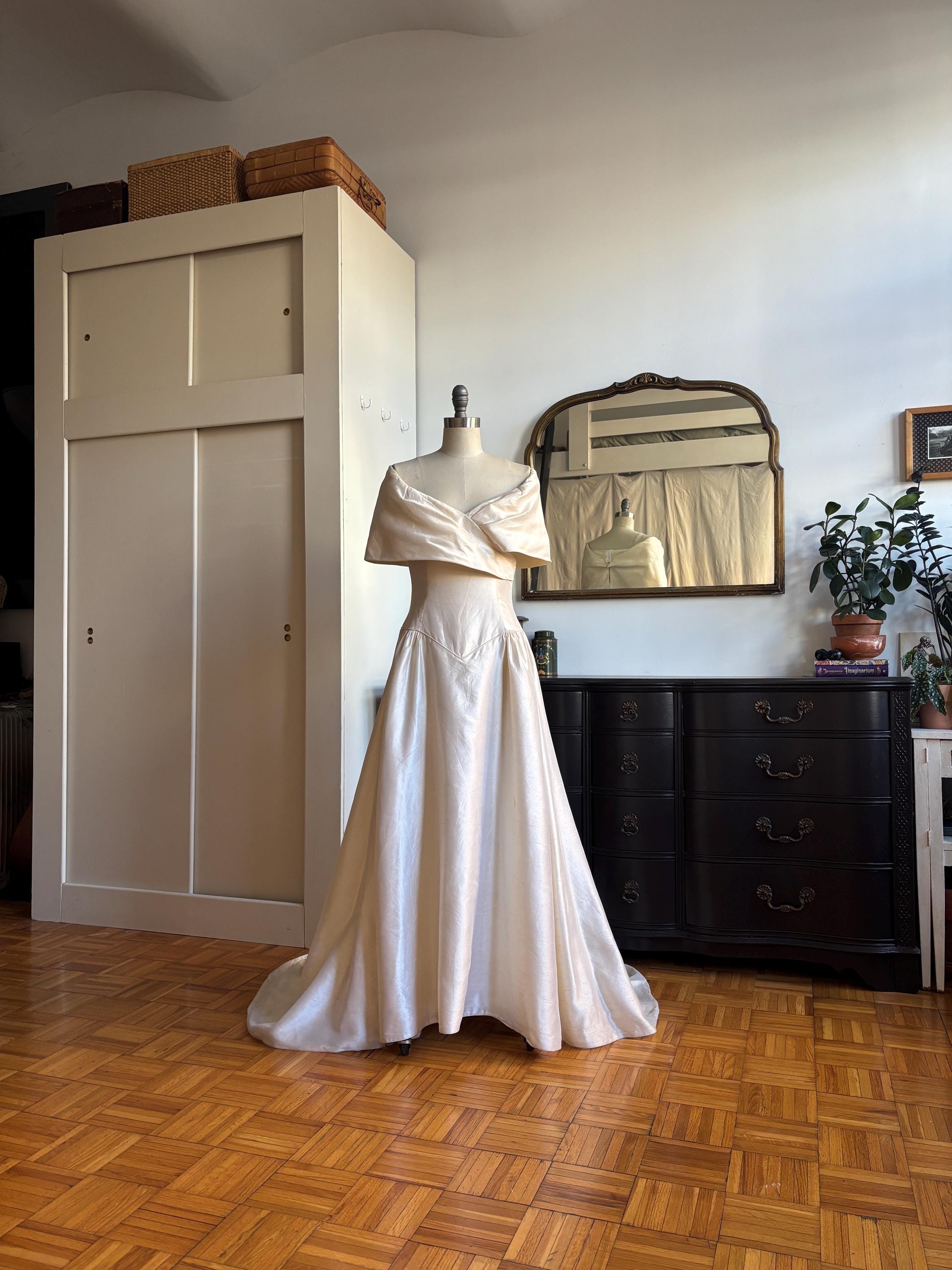 1990s Wedding Dresses - Etsy
