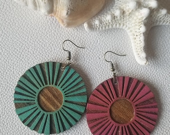 Sunburst Boho Wood Earrings: Vibrant Starburst Dangles in 2 Colors and Sizes