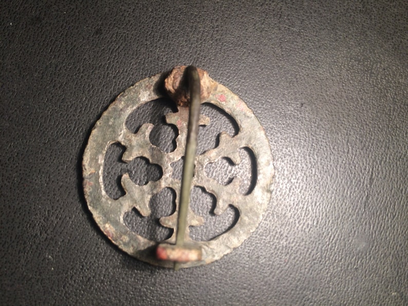 StarSun Ancient Roman brooch
