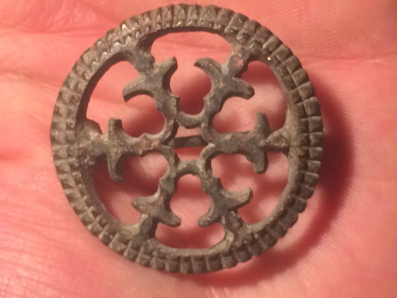 StarSun Ancient Roman brooch