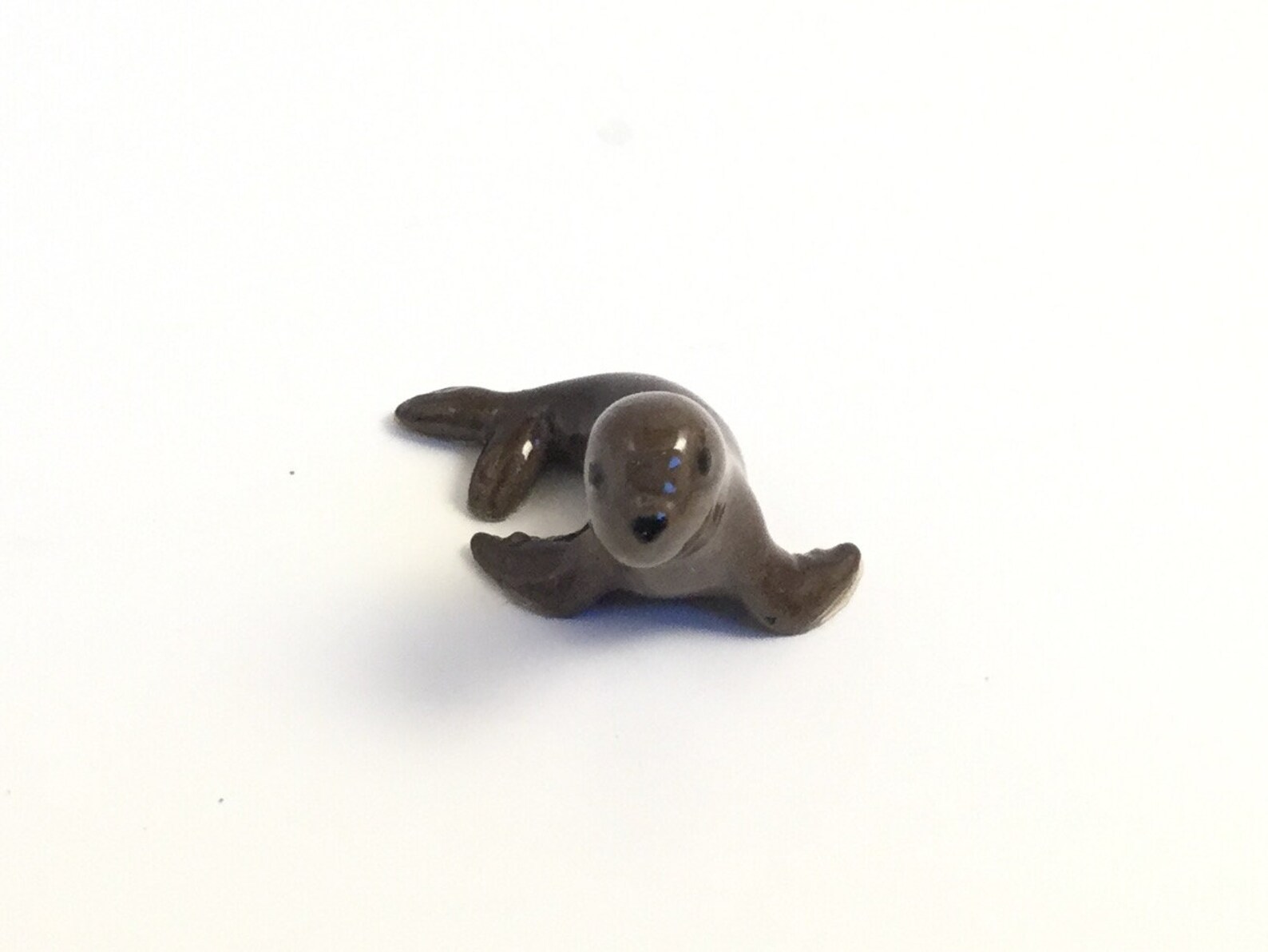 hagen renaker seal