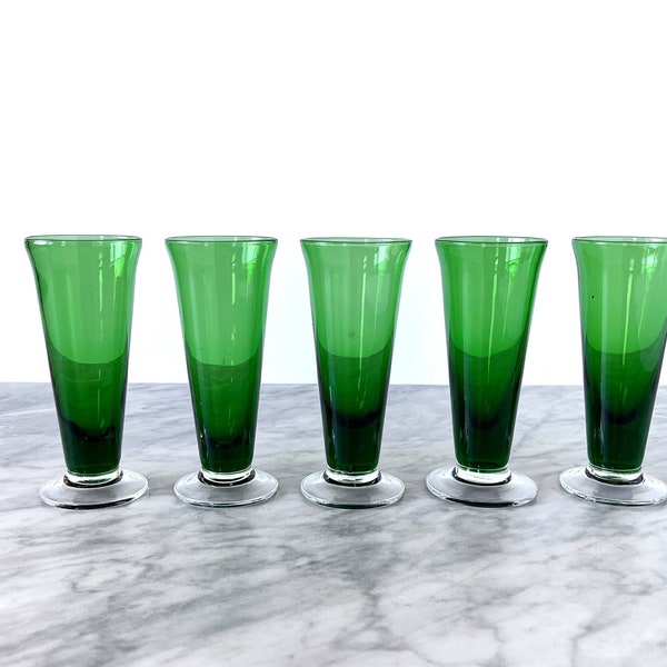 Vintage Set of 5 Emerald Green Sherry or Cordial Glasses - Mid Century MCM Bar Cart Tray Glassware