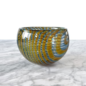 Gorgeous 5&quot; Signed Peter Layton Art Glass Bowl - London Glass Blowing Colorful Modern MCM Boho