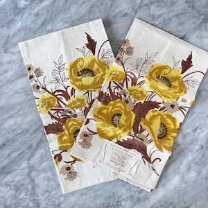Mid Century Linen Yellow Floral Kitchen Towels  - Retro Mid Century Country Style