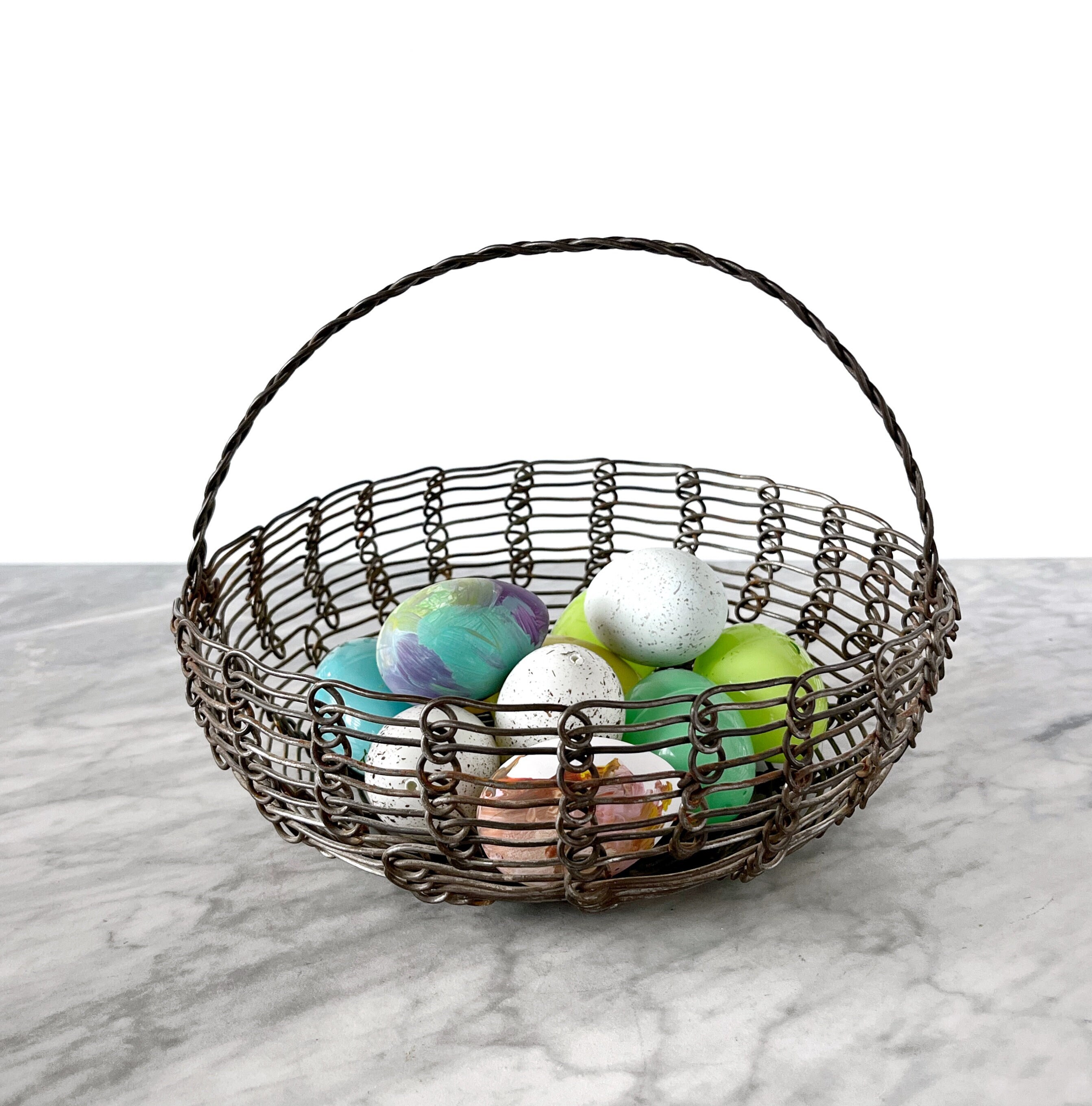 Folding Iron Egg Basket in 2023  Wire egg basket, Egg basket, Farmhouse  eggs
