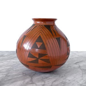 Handmade 8&quot; Mata Ortiz Pottery signed Amalia Mora - Mexican Olla Pot Vase Global Boho Tribal Style
