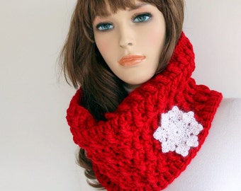 Red crochet cowl scarf for men and women. Warm scarf winter gift for him. Hand crocheted winter scarf circle. Unisex crochet Christmas gift