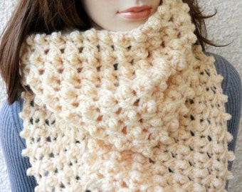 Unique handmade scarf for women. Ivory scarf hand crocheted. Chunky crochet warm scarf. Infinity crochet scarf circle. Winter gift for her