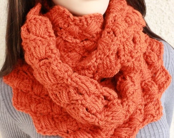 Chunky crochet infinity orange scarf. Autumn crochet gift for her. Handmade crochet scarf. Fall fashion crochet gift for women Ready to ship