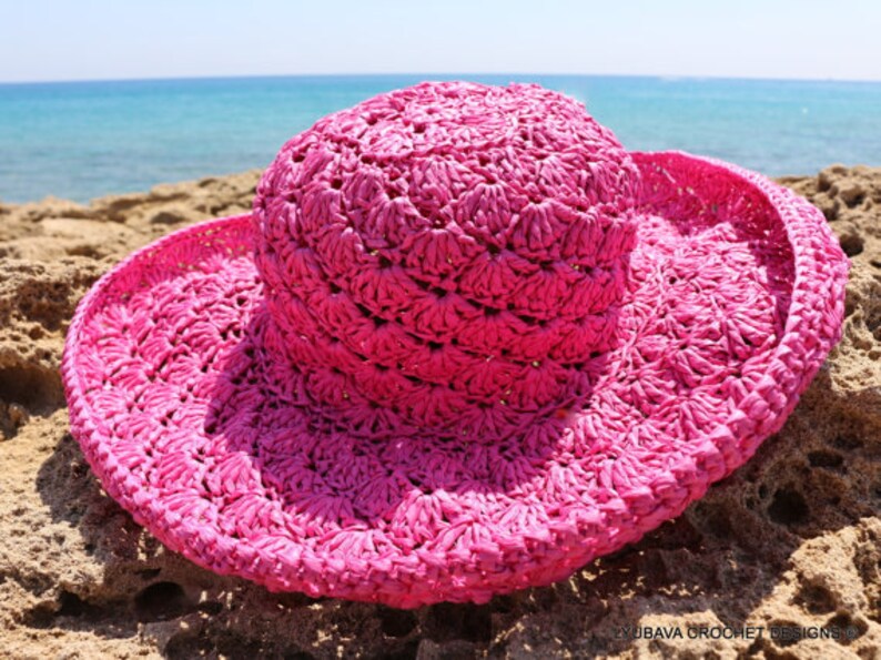 Gift for her Wide brim sun hat Summer hat for women Hand crocheted hat Crochet sun hat Hat with brim Floppy hat Pink hat Beach hat