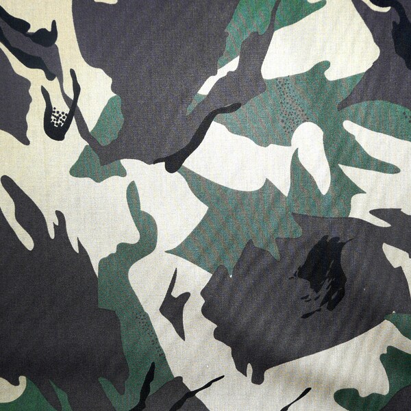 SALE - Fabric - Camouflage fine cotton lawn - dressmaking fabric - 2m