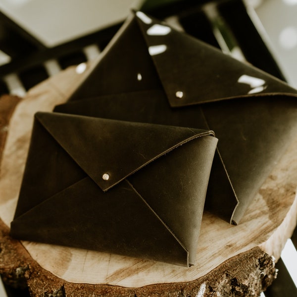 Saddle Leather Envelope for Prints | Dark Brown | Packaging For Wedding Photographers