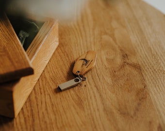 Wooden Keychain USB flashdrive | Metal 16GB USB 3.0 | Hotel Keychain style usb drive | Wooden usb | Metal USB stick | Color - Tawny Brown