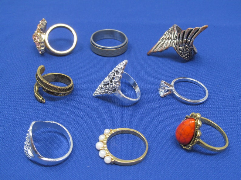 Vintage Jewelry For Women Pretty Ring Lot 9 Rings- Chunky Fun