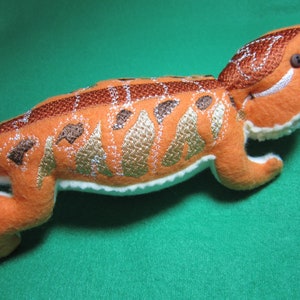 Fire orange Very detailed Stuffed Bearded Dragon softy, low maintainance, best pet ever!