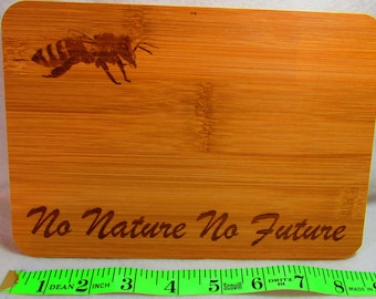 Bee, Nature theme mini charcuterie or cutting board, sustainable bamboo