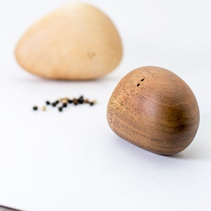 Modern Salt And Pepper Shakers Elegant Wooden Stones Design Gift Decor image 3