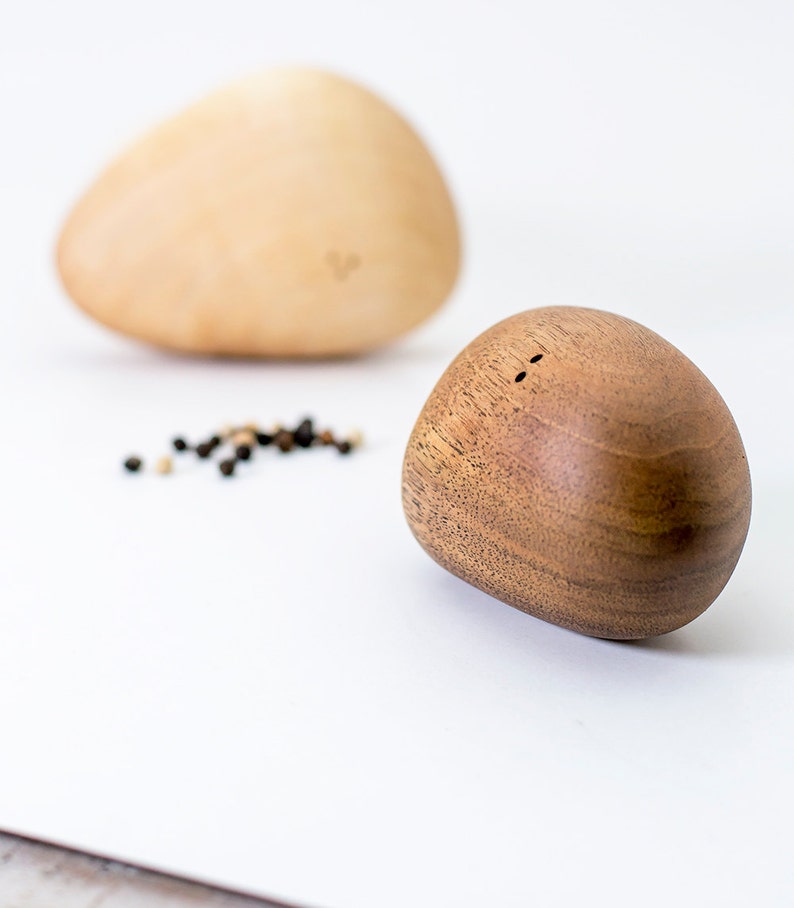 Modern Salt And Pepper Shakers Elegant Wooden Stones Design Gift Decor image 3