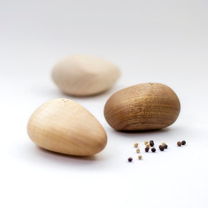 Modern Salt And Pepper Shakers Elegant Wooden Stones Design Gift Decor image 2