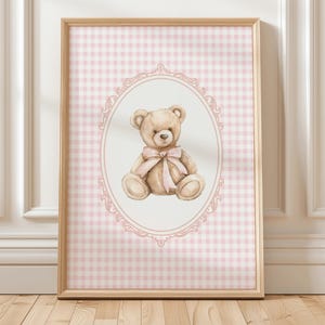 Decorazione murale per cameretta con orsetto a quadretti rosa, decorazione per cameretta bambina, stampa per cameretta con orsetto a quadretti rosa, poster con fiocco rosa e orsetto, decorazione vintage per cameretta bambina, stampabile