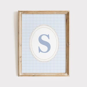 Arte de pared con la inicial S, arte de pared con la inicial del nombre a cuadros azules, impresión de monograma, arte de pared con la inicial S vintage, letra inicial para habitación de niño, regalo para bebé
