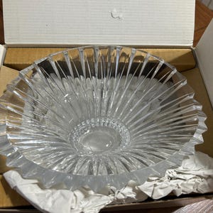 Vintage Mikasa 1990 crystal flair bowl for collecting or gifting, elegant bowl, Mikasa bowl Crystsl, Discontinued Crystal for holding items