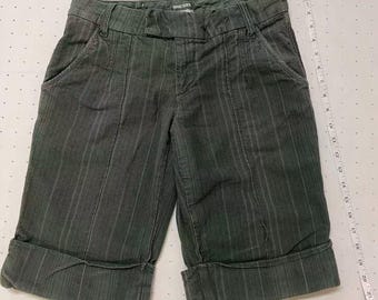 Vintage 2002 diesel shorts for women size 28, cotton green shorts hardly worn for women, stored in closet for years, discontinued diesel