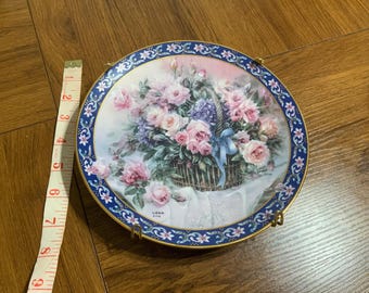 Vintage 1992 Lena Liu Porzellanteller Rosenkorb Blumensträuße, limitierte Auflage mit Wandaufhängung, florales Multicolor-Display zur Dekoration Geschenk