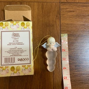 Ornamento di ghiacciolo angelo vintage Precious Moments realizzato nel 2000, per qualsiasi occasione o decorazione natalizia, regalo difficile da trovare, angelo da collezione