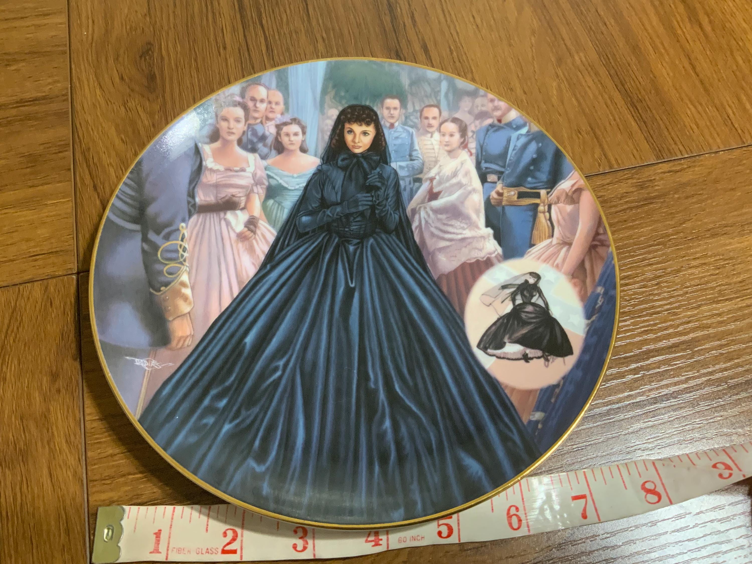 1993年ヴィンテージ「風と共に去りぬ」装飾皿、未亡人のドレス