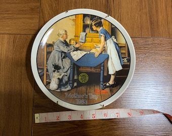 Vintage 1983 Norman Rockwell Mother’s Day, limited edition fine porcelain plate, great for collecting or gifting, Mother’s Day porcelain