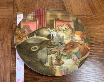 Vintage 1989 Wedgwood the banquet of animals bone China plate, made in England, translucent plates made of bone, collector plates or gift