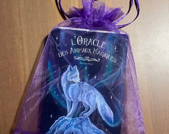 The oracle of magical animals in a pouch