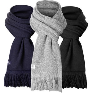 Fringe Scarf - Strickschal mit Fransen, Langschal, gestrickt, Fransenschal, Winterschal für Damen und Herren geeignet (Manufaktur13)