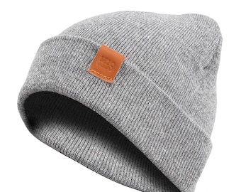 Rough Beanie - Mütze, Strickmütze mit Echt-Leder Veredelung (Manufaktur13/M13) (CHRYSTAL/WEISS)