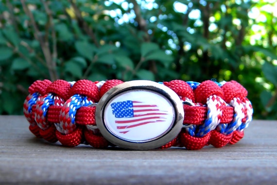 United States Flag Paracord Bracelet, Independence Day, July 4th, USA,  America Bracelet 7 1/4 Wrist Measurement, Ready to Ship 