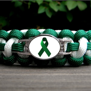 Green Awareness Bracelet, Paracord Bracelet, Cerebral Palsy,  Kidney Disease, Organ Donation, Kidney Cancer, Gallbladder Cancer, LiverCancer