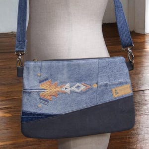 Épaule en jean - Sac à bandoulière avec broderie de style sud-ouest et bandoulière amovible/réglable, recyclé, style bohème décontracté