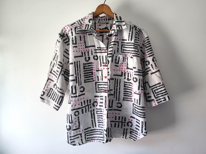 Blusa con estampado abstracto de los 80: Camisa vintage oversize con botones, talla XL imagen 1