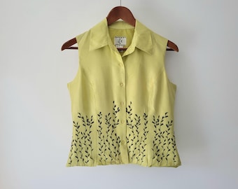 Sleeveless Embroidered Blouse - Yellow Silk - Vintage 90s - Womens Size Medium