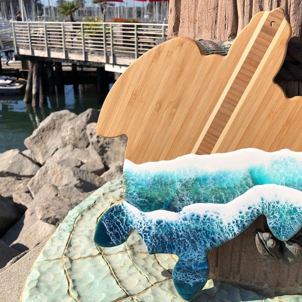 Turtle bamboo cutting board