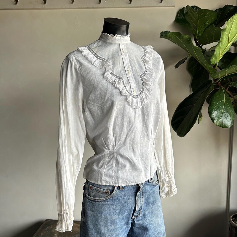 sleeveless victorian blouse