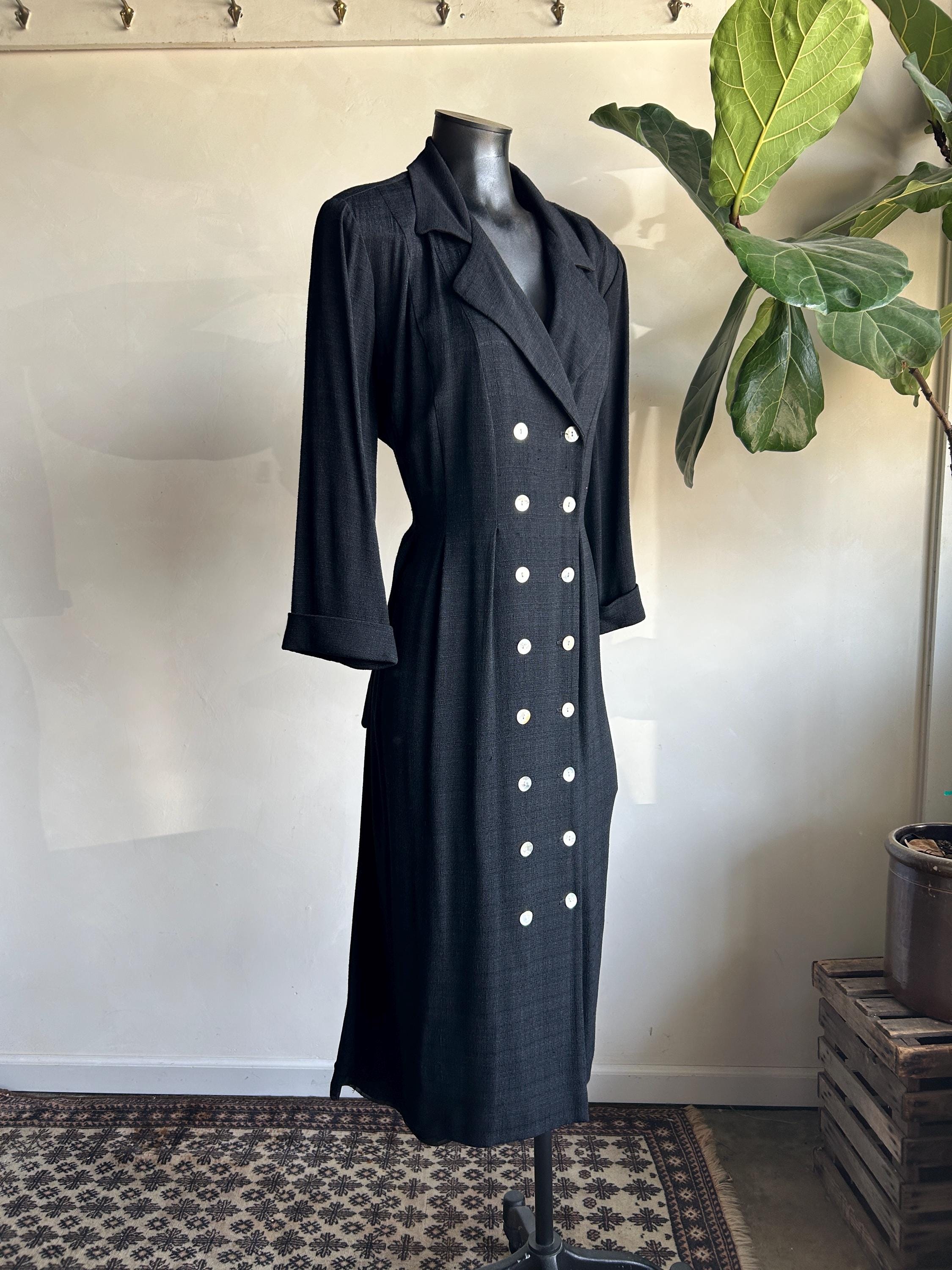 ジャケット・アウター 90s SUPER BIG DOUBLE BREASTED COAT Vintage 90s Streetwear Mens 40L Lined Double Breasted Trench